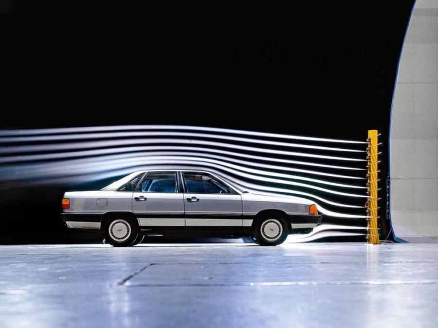  Audi 100 (C3) 1982 года  (WW) (фото 2 из 11)